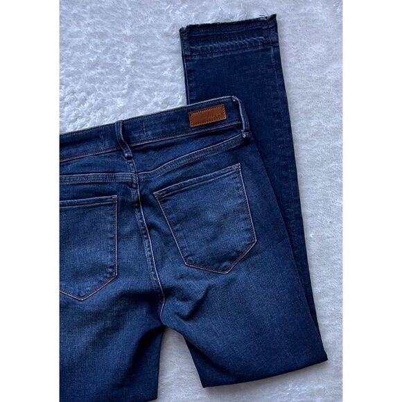Abercrombie & Fitch The Super Skinny Ankle Mid Rise Raw Released Hem Jeans, 27 - Picture 16 of 16